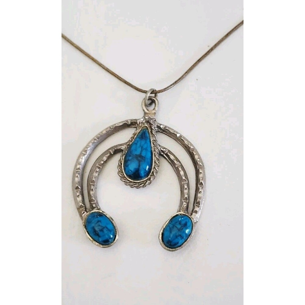 Faux Turquoise Silver Tone Naja Pendant Necklace 1970’s Squash Style Vintage